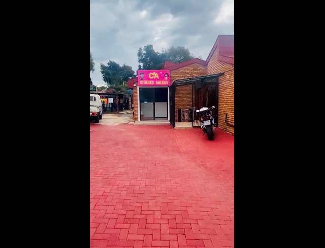 BUSINESS PROPERTY TO RENT IN WITKOPPEN